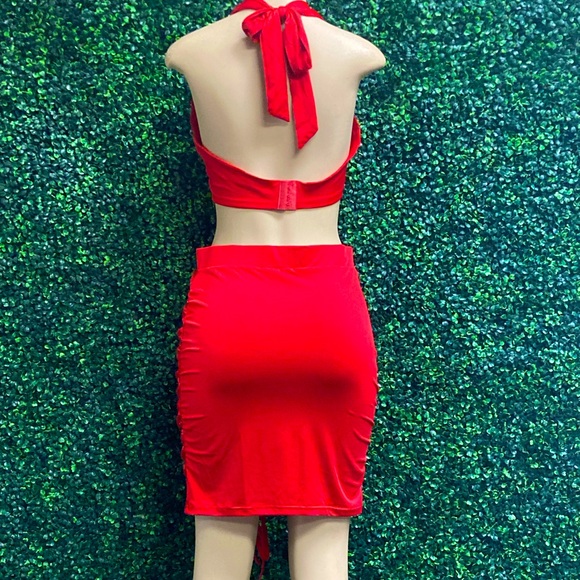 Red Sequin halter top and skirt set - Picture 3 of 3
